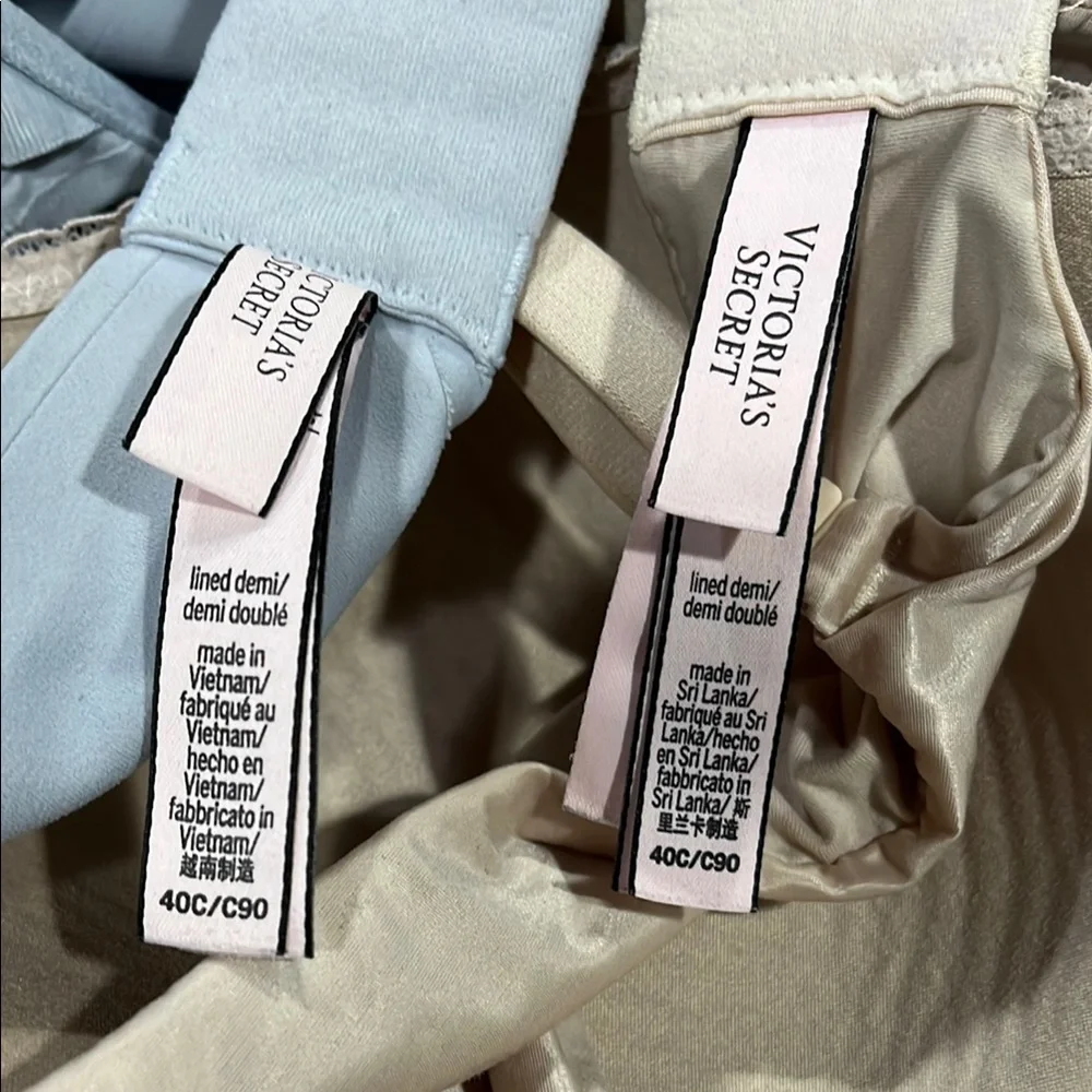 Victoria’s Secret bra‎ Women's Intimates Underwire Bra Set - Gray and Cream 40C